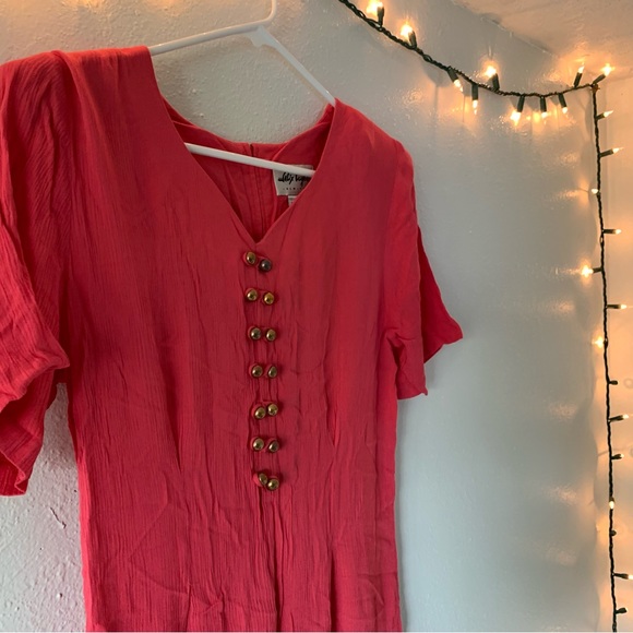 Vintage maxi dress with short sleeves, slit, and faux buttons - Picture 2 of 6